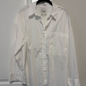 Abercrombie & Fitch White Button-Front Collared Shirt
